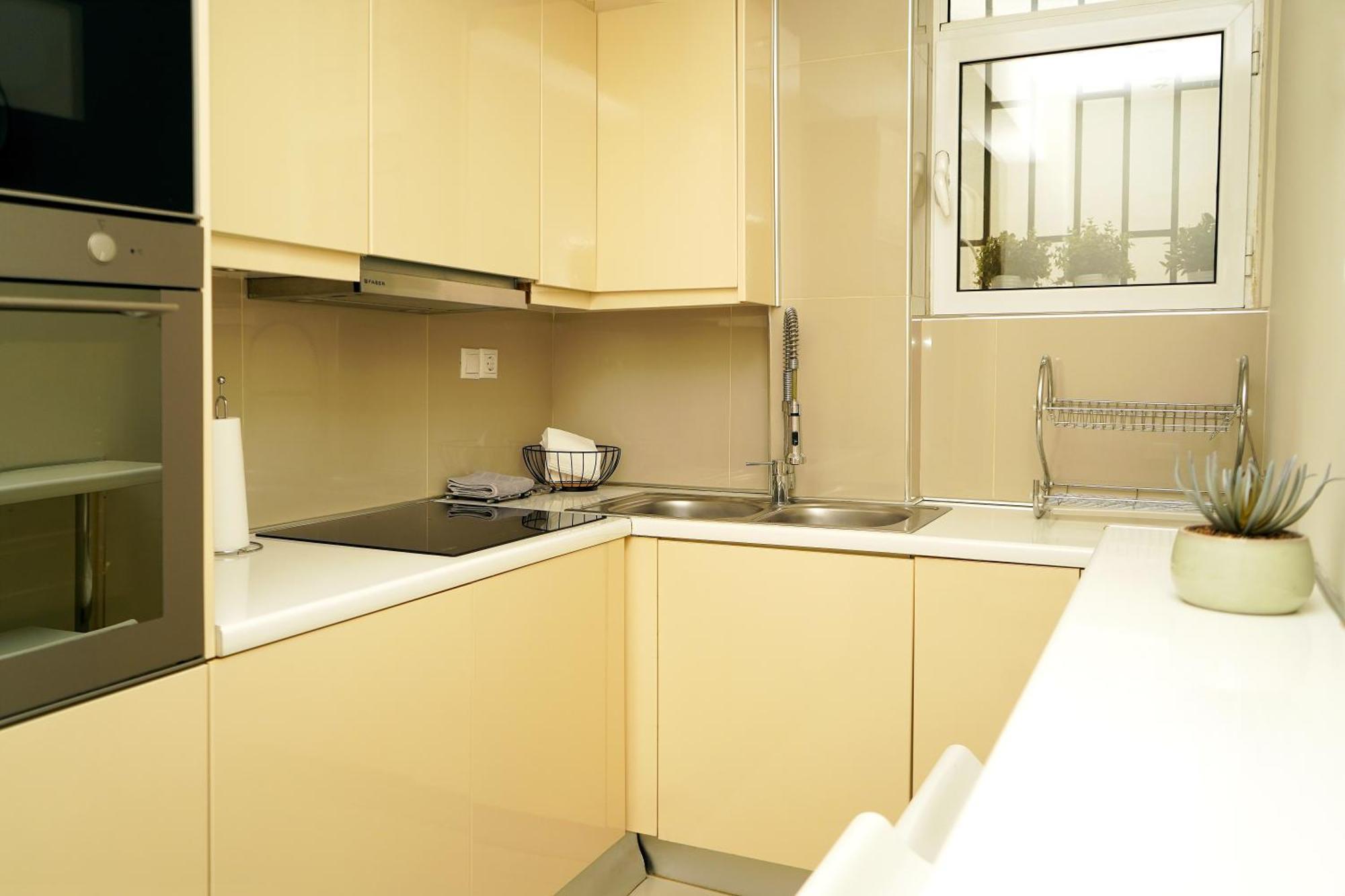 Sea Breeze Beachfront Vipgreece Apartment Athen