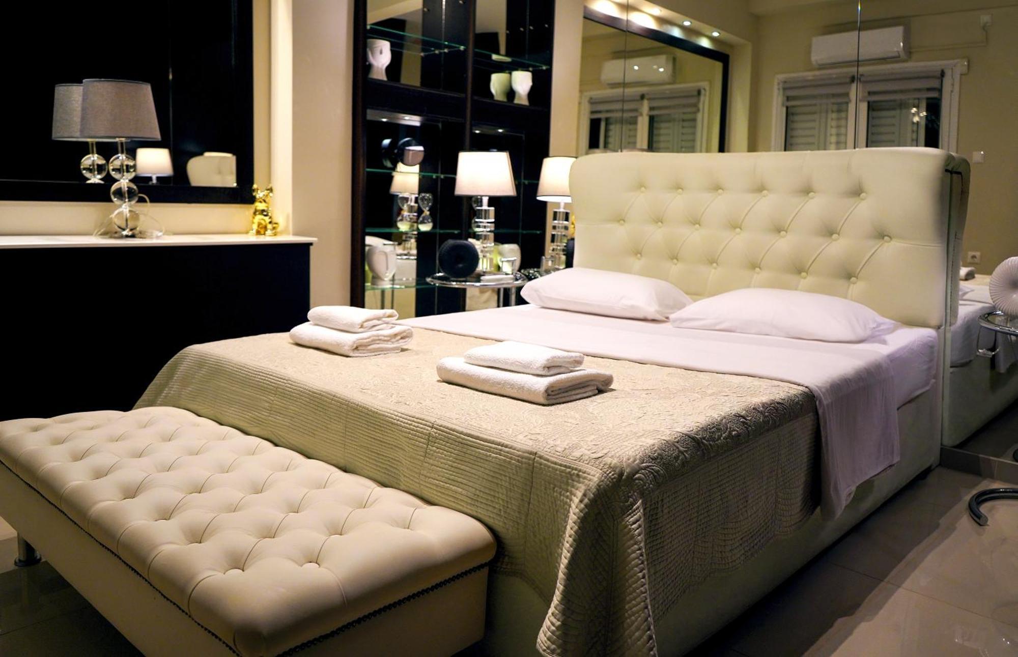 Sea Breeze Beachfront Vipgreece Athen